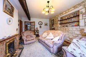 Sitting Room- click for photo gallery